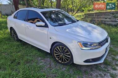 Седан Volkswagen Jetta 2012 в Львове