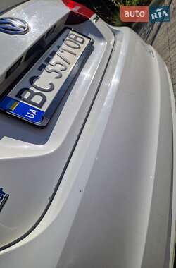 Седан Volkswagen Jetta 2012 в 