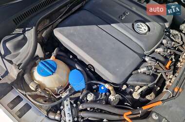 Седан Volkswagen Jetta 2012 в 