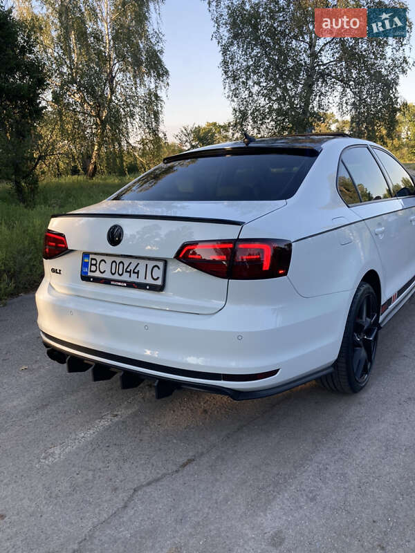 Седан Volkswagen Jetta 2017 в Кременчуці