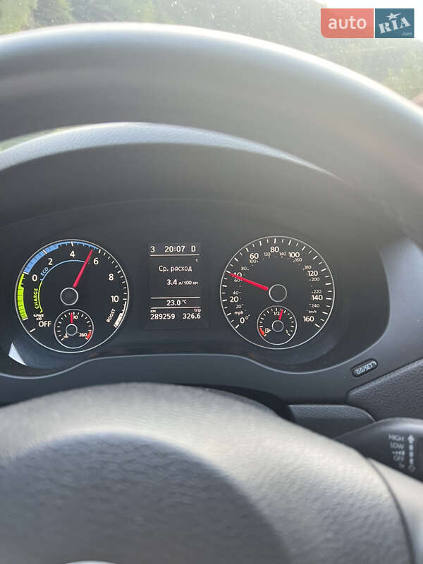 Седан Volkswagen Jetta 2013 в Львове