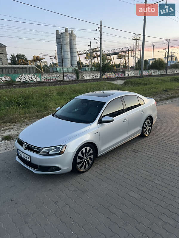 Седан Volkswagen Jetta 2013 в Львове