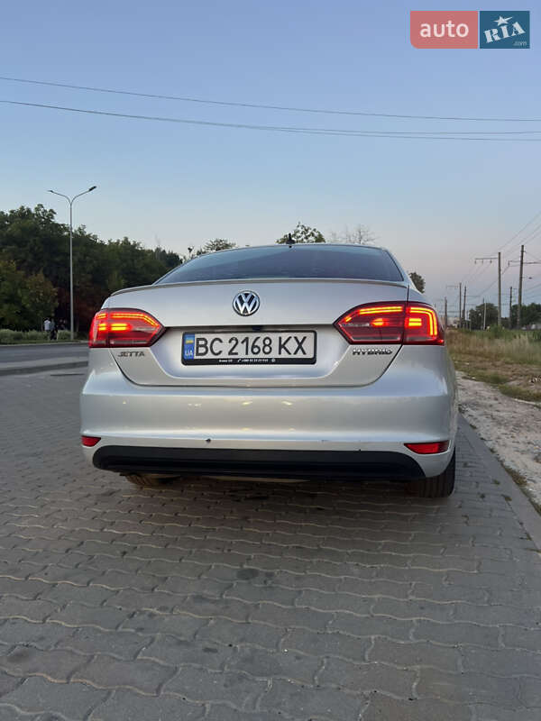 Седан Volkswagen Jetta 2013 в Львове