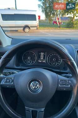 Седан Volkswagen Jetta 2010 в 