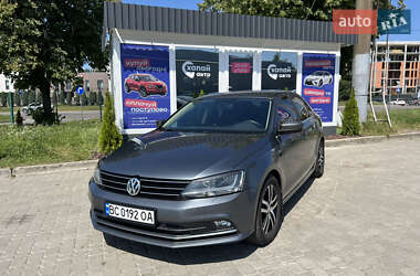Седан Volkswagen Jetta 2016 в Львові