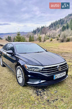 Седан Volkswagen Jetta 2019 в Львові
