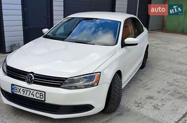 Седан Volkswagen Jetta 2013 в Києві
