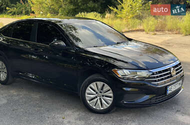 Седан Volkswagen Jetta 2018 в 