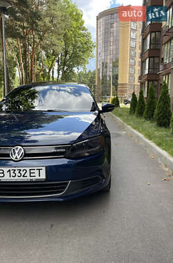 Седан Volkswagen Jetta 2013 в 