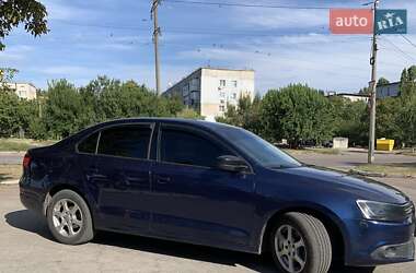 Седан Volkswagen Jetta 2012 в 