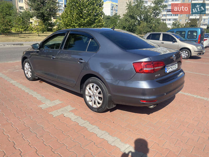 Седан Volkswagen Jetta 2015 в Києві фото 5 Седан Volkswagen Jetta 2015 в Києві