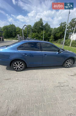 Седан Volkswagen Jetta 2017 в 
