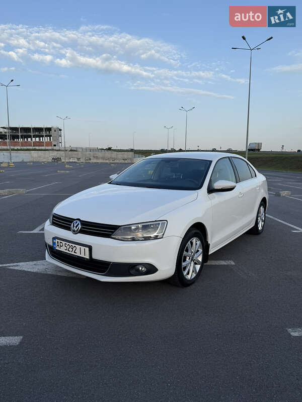 Volkswagen Jetta 2012