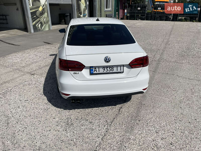 Седан Volkswagen Jetta 2014 в Киеве