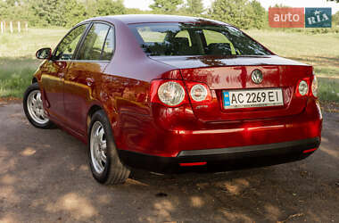 Седан Volkswagen Jetta 2006 в 