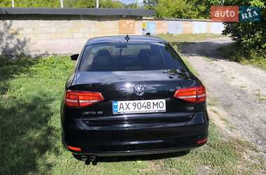 Седан Volkswagen Jetta 2014 в 