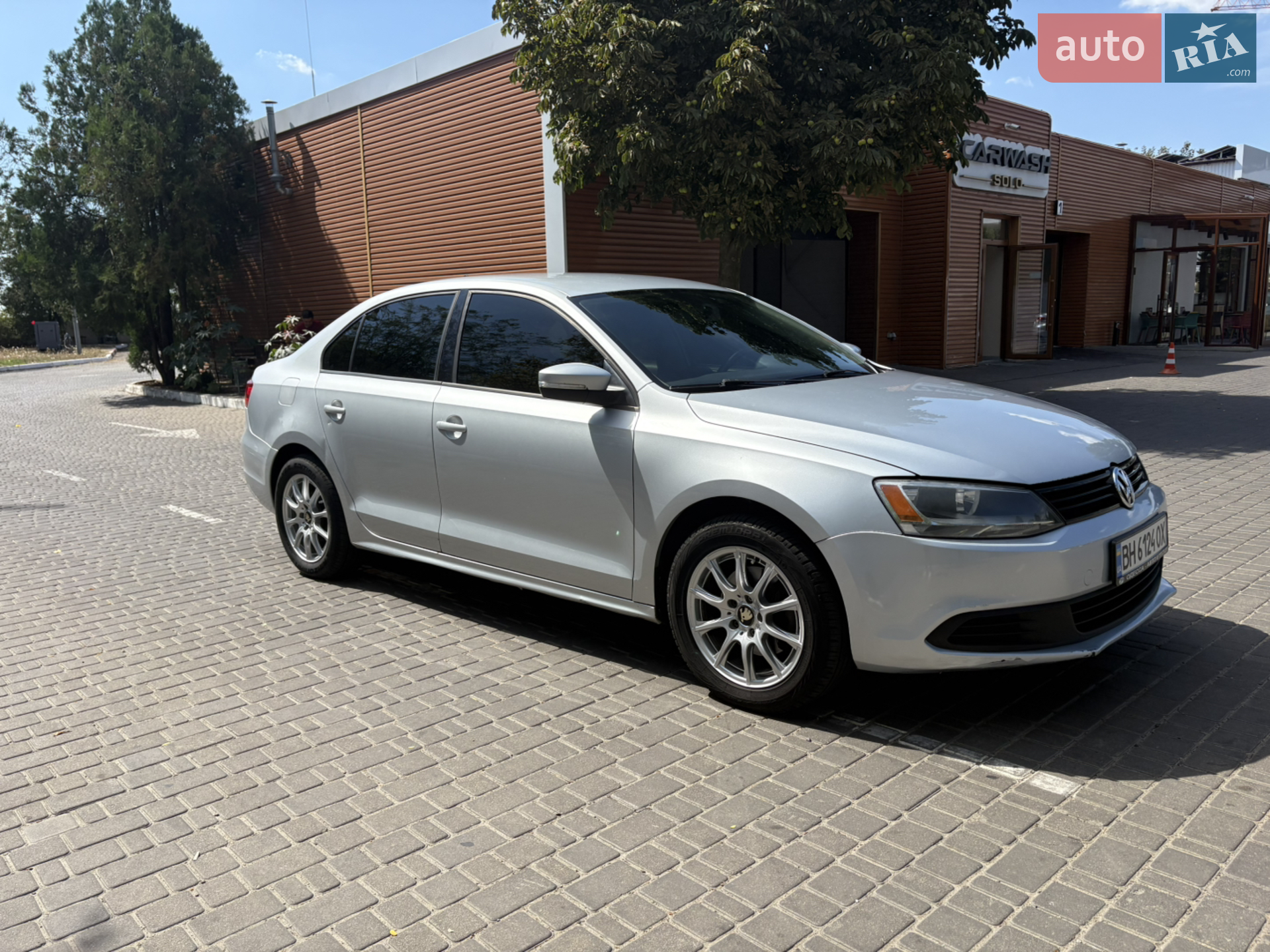 2010 Volkswagen Jetta - мініатюра 3