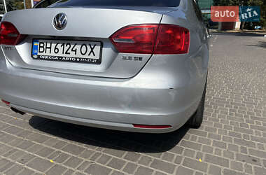 Седан Volkswagen Jetta 2010 в 