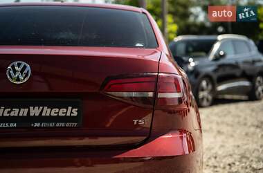 Седан Volkswagen Jetta 2016 в 