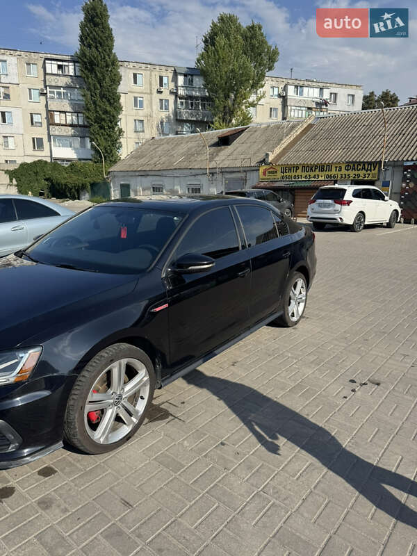 Седан Volkswagen Jetta 2016 в Павлограде