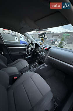 Седан Volkswagen Jetta 2006 в 