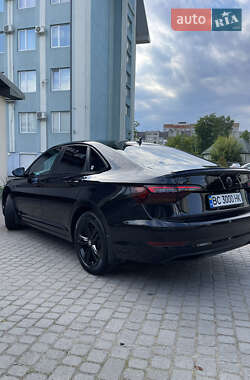 Седан Volkswagen Jetta 2018 в Львові