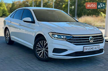 Седан Volkswagen Jetta 2021 в 