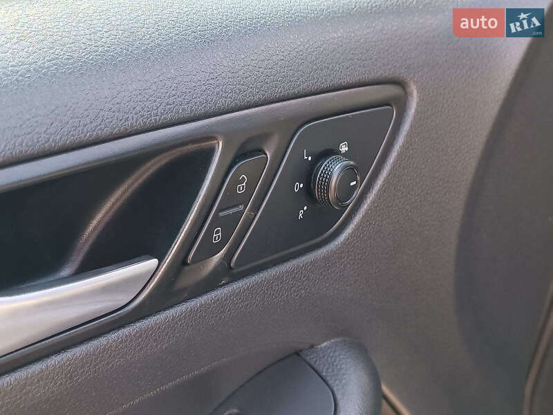 Седан Volkswagen Jetta 2017 в Харькове фото 23 Седан Volkswagen Jetta 2017 в Харькове