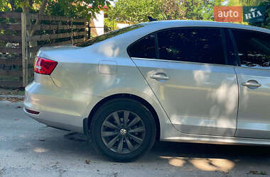 Седан Volkswagen Jetta 2014 в 