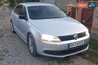 Седан Volkswagen Jetta 2011 в Ромнах