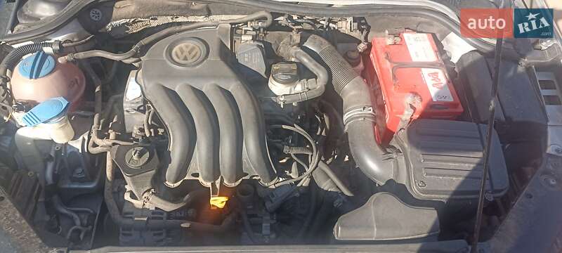 Седан Volkswagen Jetta 2011 в Ромнах