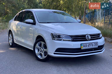 Седан Volkswagen Jetta 2014 в Буче