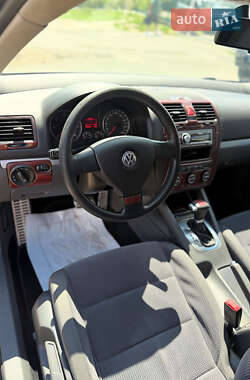 Седан Volkswagen Jetta 2006 в 