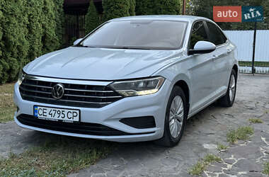 Седан Volkswagen Jetta 2018 в Черновцах