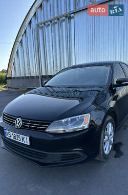 Седан Volkswagen Jetta 2013 в 