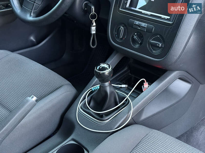 Седан Volkswagen Jetta 2005 в Николаеве фото 31 Седан Volkswagen Jetta 2005 в Николаеве