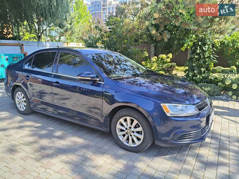 Седан Volkswagen Jetta 2013 в 