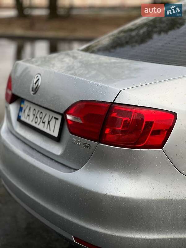 Седан Volkswagen Jetta 2011 в Києві