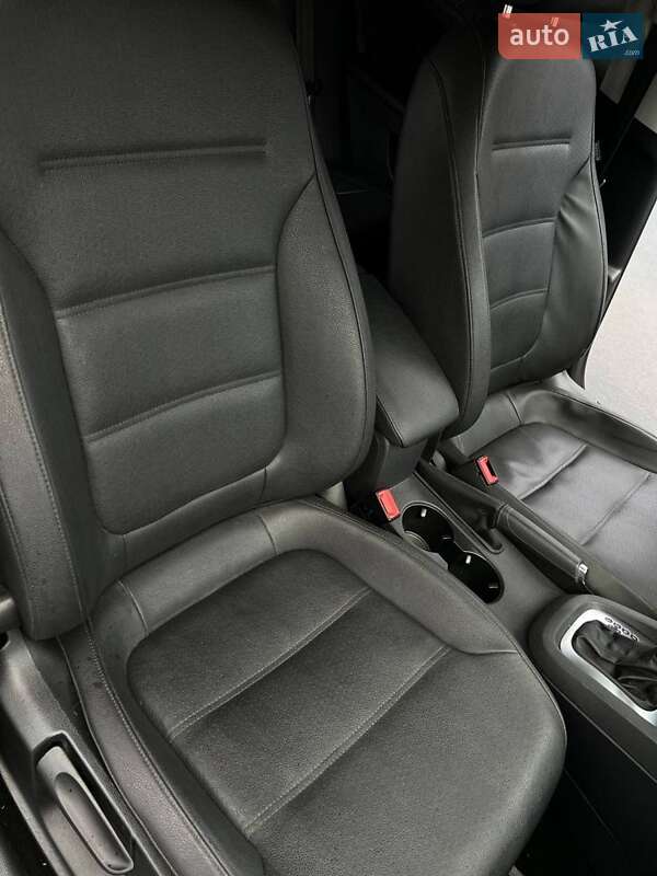 Седан Volkswagen Jetta 2011 в Києві