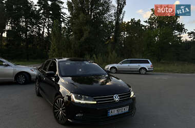 Седан Volkswagen Jetta 2016 в Киеве