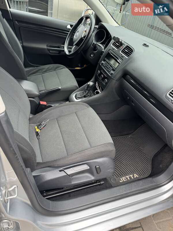 Універсал Volkswagen Jetta 2014 в Києві