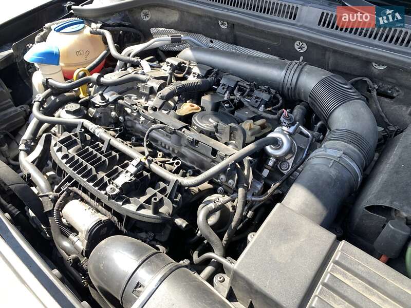 Седан Volkswagen Jetta 2014 в Дніпрі