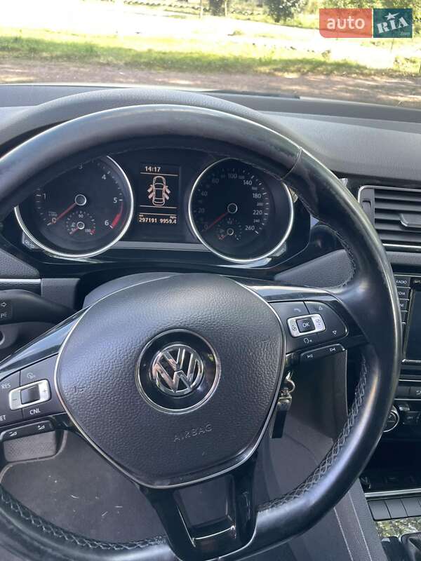 Седан Volkswagen Jetta 2016 в Рава-Русской