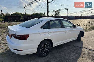 Седан Volkswagen Jetta 2021 в 