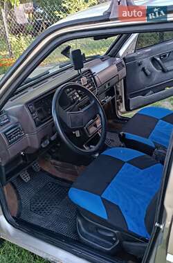 Седан Volkswagen Jetta 1985 в 