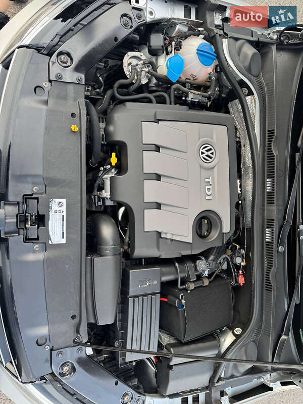 Седан Volkswagen Jetta 2016 в Львове