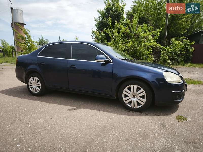 Седан Volkswagen Jetta 2008 в Городні