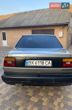 Седан Volkswagen Jetta 1990 в 