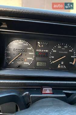 Седан Volkswagen Jetta 1990 в 