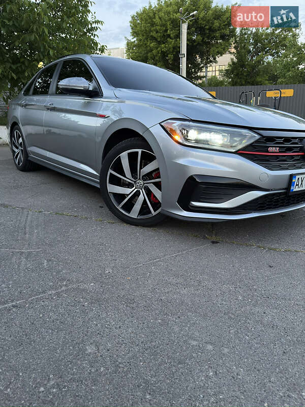 Седан Volkswagen Jetta 2019 в Харкові